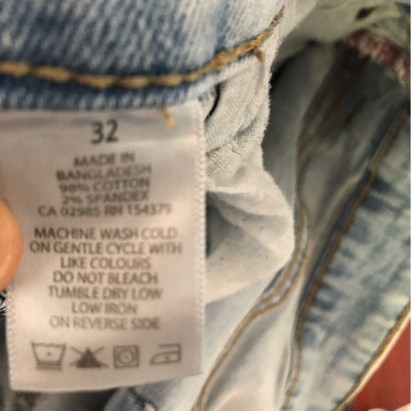 AERO  SLIM Straight Leg 32 Distressed Light Wash with stretch - Picture 8 of 10